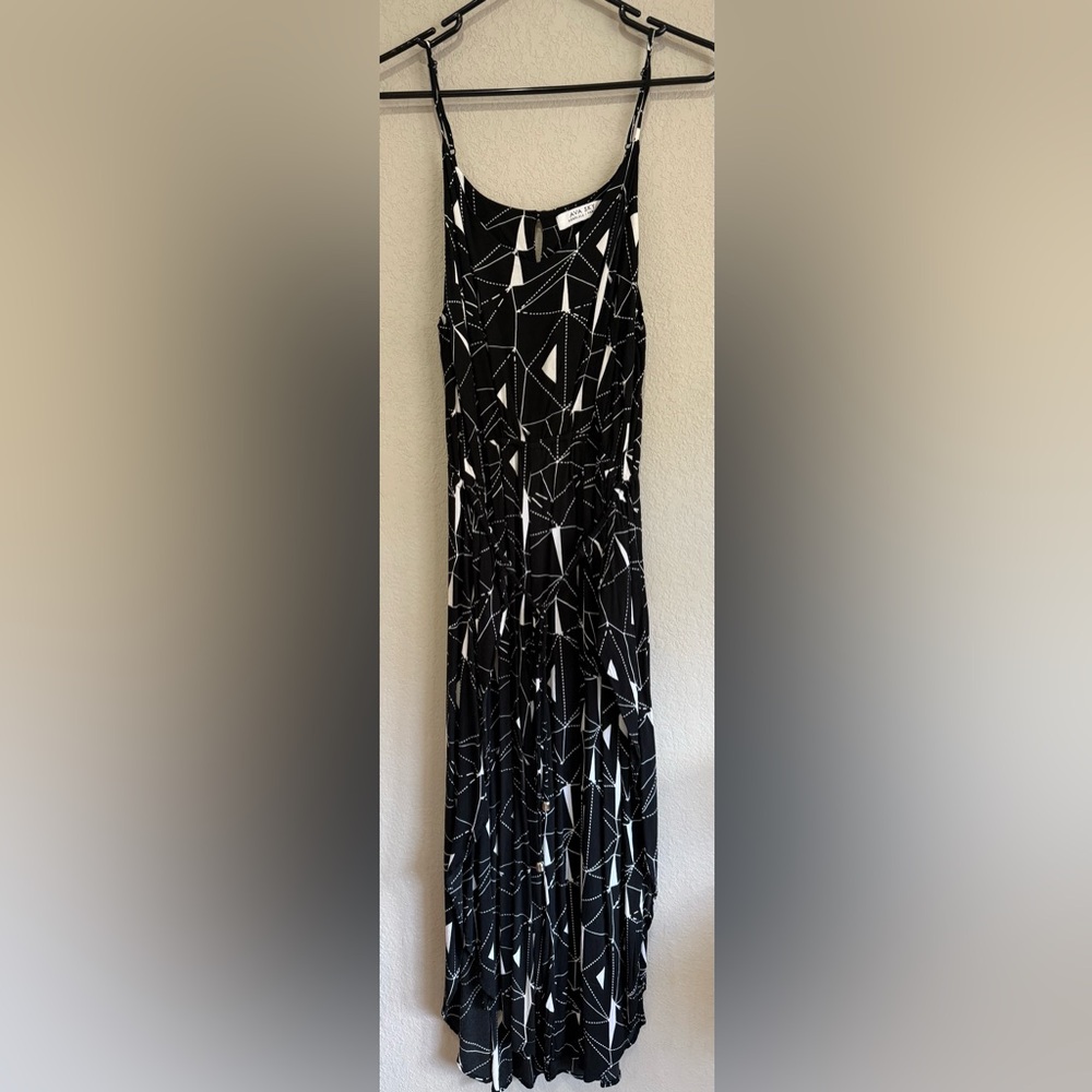 Ava Sky Black and White Geometric Jumper